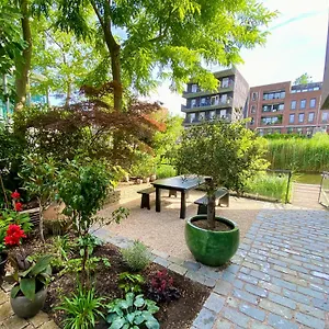  Bed & Breakfast De Groene Tunnel Nederland
